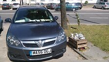 Vyras su ožka Žemaitės gatvėje 2014 m. liepos 09 d. 