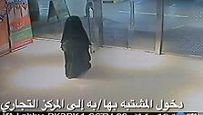Įtariamoji nužudymu Abu Dabio prekybos centre 