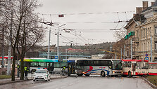 Autobusų avarija prie Žaliojo tilto Vilniuje