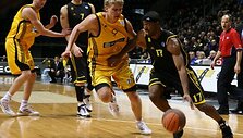 &bdquo;&Scaron;iauliai&ldquo; nugalėjo &bdquo;Aris&ldquo;