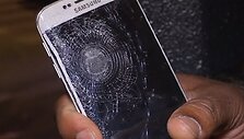 Telefonas po sprogimo Paryžiuje