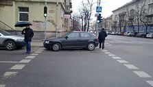 Fotopolicija: AUDI A3 pėsčiųjų zonoje