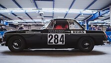 Karolis Rai&scaron;ys ir &scaron;turmanas Vidimantas Gečiauskas 1965 m. gamybos &bdquo;MGB Roadster&ldquo; i&scaron; viso per penkias dienas iki Monako turės nuvažiuoti daugiau kaip 2200 kilometrų. 