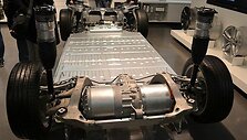 &bdquo;Tesla Model S&ldquo; pagrindas