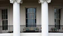Amerikietis Oscaras Ortega-Hernandezas &scaron;audė į Baltuosius rūmus