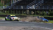 &bdquo;VW Golf GTI TCR&ldquo;  ir &bdquo;Nissan&ldquo; avarija &ndash; Moke Motorov nuotraukose