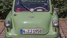 Z&uuml;ndapp Janus nuo Delta prototipo &scaron;iek tiek skyrėsi didesniais stikliais, ry&scaron;kesniu bamperiu, į &scaron;oną atsidarančiomis durimis, ry&scaron;kesniais sparnai. (Ermell, Wikimedia(CC BY-SA 4.0)