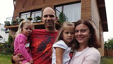 Pirmojo namo Vilniuje, pasipuo&scaron;usio inkilais &scaron;ik&scaron;nosparniams, &scaron;eimininkai
