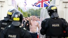 Protestantų ekstremistų ir policijos prie&scaron;prie&scaron;a