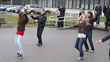 Studentai neįprastu būdu reklamavo savo renginį &bdquo;Barų vakaras&ldquo;.
