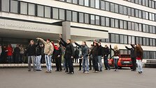 Studentai neįprastu būdu reklamavo savo renginį &bdquo;Barų vakaras&ldquo;.