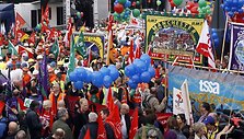 Demonstrantai i&scaron; Didžiosios Britanijos