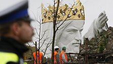 Statulos montavimo darbai