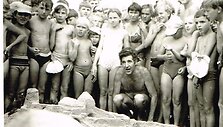 Hermanas Perel&scaron;teinas su "Ąžuoliuku" stovykloje &Scaron;ventojoje 1970 metais