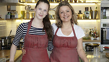 Beata Nicholson ir Greta Dovidaitytė