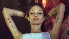 Tatuiruotės ant Angelinos Jolie kūno