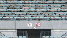 Tunicko sumanymas buvo surinkti 2008 žmones į stadioną ir padaryti nuotrauką specialiai Europos futbolo čempionatui