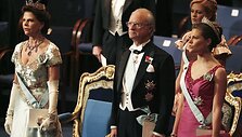 &Scaron;vedijos karali&scaron;koji &scaron;eimyna: karalienė Silvija, karalius Karlas Gustafas ir princesė Viktorija