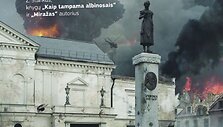 Klaipėdos lauko reklamos stenduose pasirodė plakatai, kuriuose &ndash; karo nuniokota ir subombarduota uostamiesčio Teatro aik&scaron;tė.