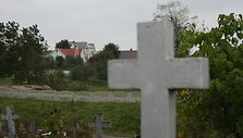 Vilniaus rajono Nemėžio seniūnijoje yra 6 kapinės. Kai kurios i&scaron; jų nebeveikia. Pasak seniūnijos atstovų, kapinių plėtra yra būtina, nes po keleto metų tiesiog nebebus kur laidoti mirusiųjų. 