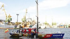 Kapitono Sauliaus Pajarsko ir pirmojo etapo įgulos kelionė jachta &bdquo;Ambersail&ldquo; i&scaron; Klaipėdos į Vokietijos uostą truko apie tris paras. 