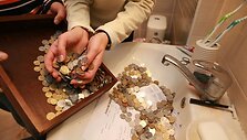 Drungnu vandeniu priversti tenkintis Vilkpėdės gyventojai peikia renovuotą sistemą ir nesulaukia kar&scaron;to vandens. 