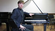 Denisas Grockij &scaron;e&scaron;tadienio vakarą žiūrės "Eurovizijos" finalą ambasadoje ir sirgs už Sashą Son(g)