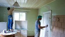 &bdquo;Neribokite savęs &ndash; jei iki &scaron;iol dirbote dažytoju, nebūtinai turite ie&scaron;koti tokio paties darbo. Pagalvokite ką mokate dar&ldquo;, &ndash; pataria B.Gruževskis. 