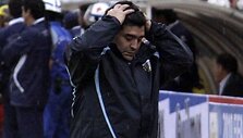 D.Maradona vos nenusirovė plaukų dėl pralaimėjimo