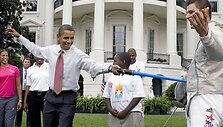 B.Obama i&scaron;mėgino fechtavimosi rungtį prie&scaron; vykdamas į Kopenhagą
