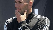Z.Zidane'as Madrido klube dirbs nemokamai