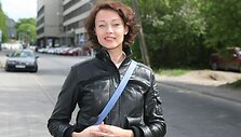 Manekenės karjerą baigusi A.Jasaitytė sako suprantanti moterų nerimą dėl svorio, todėl &scaron;iuo metu valgymo sutrikimų centre ji konsultuoja problemų turinčias merginas ir atidaro savo kabinetą &bdquo;Pamilk save&ldquo;.