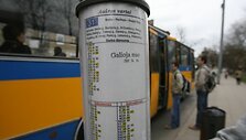 Apkarpę mar&scaron;rutus transportininkai tikisi miestui per metus sutaupyti apie 3-5 mln. Lt. &Scaron;iuo metu savivaldybė autobusų ir troleibusų parkams skolinga apie 40 mln. Lt. 