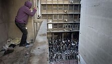 Per protestą devyni pareigūnai sužeisti, trys jaunuoliai suimti.