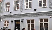 Vasario 16-osios minėjimas prie Lietuvos nepriklausomybės signatarų namų Vilniuje