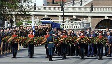 Maskvos Raudonąją aik&scaron;tę sekmadienio ryte sudrebino didžiulis paradas, skirtas pergalės Antrajame pasauliniame kare 65-osioms metinėms paminėti. 