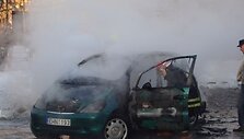 Užsidegęs A klasės &bdquo;Mercedes&ldquo;