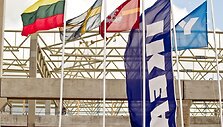 Būsimoje IKEA parduotuvės vietoje įkasta simbolinė kapsulė.