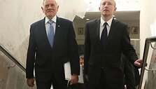 Seime skaitydamas metinį prane&scaron;imą prezidentas Valdas Adamkus negailėjo kritikos politikams