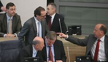 Seime skaitydamas metinį prane&scaron;imą prezidentas Valdas Adamkus negailėjo kritikos politikams