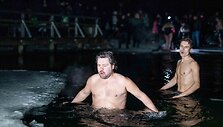 Naktinės maudynės stebuklingame vandenyje 2022