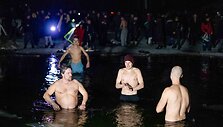 Naktinės maudynės stebuklingame vandenyje 2022