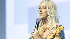 Konferencijoje &bdquo;Moters vizija&ldquo; dalyvauja Ineta Stasiulytė