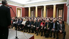 Labiausiai nusipelnę fotomenininkai apdovanoti specialiomis premijomis.