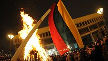 Sausio 13 - osios metinių minėjimas.