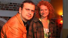 Žurnalistai Donatas Stundis ir Aurelija Svirnelytė rausvojo vyno degustacijoje.