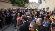 Užupio konstituciją atidengė trijų respublikų prezidentai.