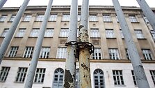 Apleistos mokyklos pastato remontui reikia apie 12 mln. Lt 