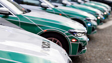 NATO vir&scaron;ūnių susitikimui policijos įsigytų automobilių perdavimo ceremonija
