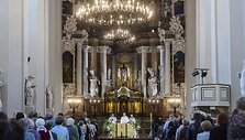  &Scaron;v. Jonų bažnyčioje kun. Antanas Saulaitis SJ aukojo mi&scaron;ias.